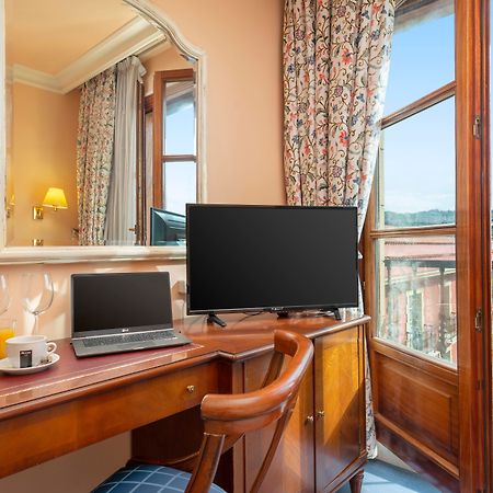 Tryp Bilbao Sondika Hotel Bagian luar foto