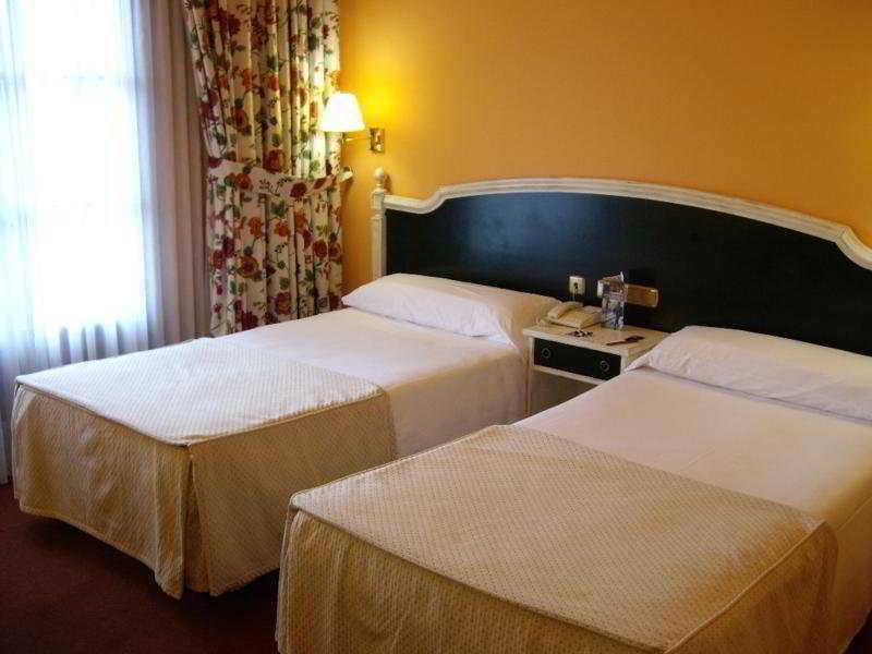 Tryp Bilbao Sondika Hotel Ruang foto