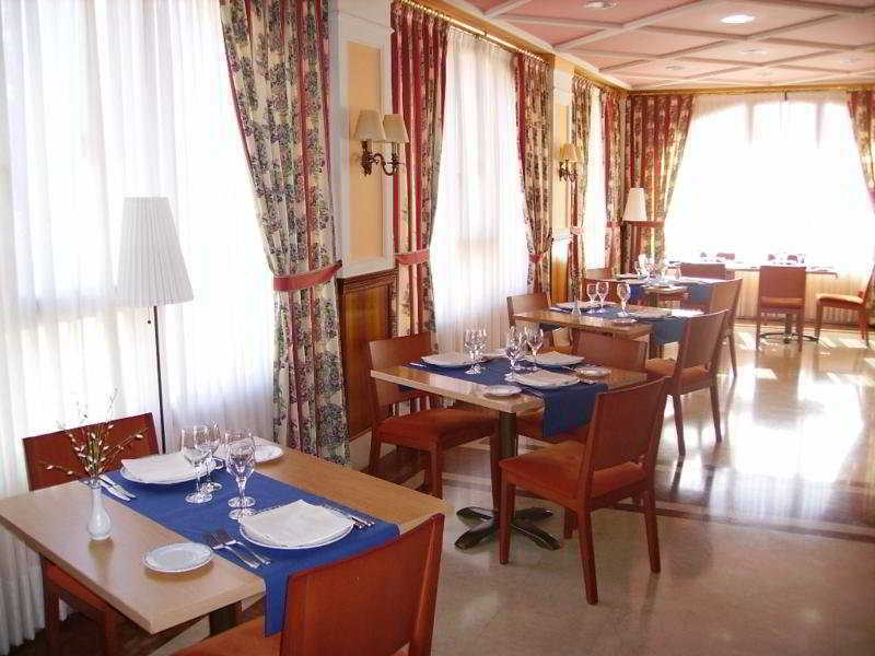 Tryp Bilbao Sondika Hotel Restoran foto