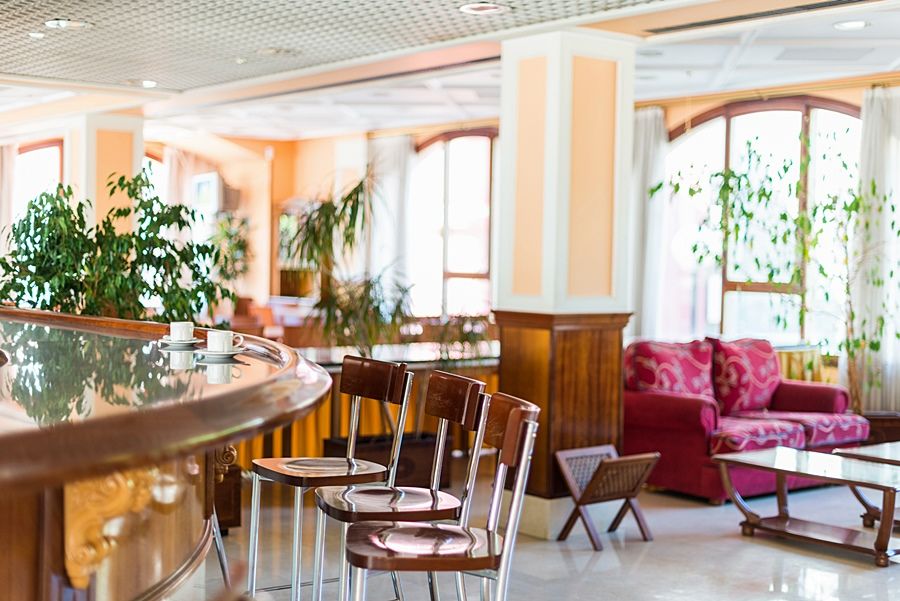 Tryp Bilbao Sondika Hotel Bagian luar foto
